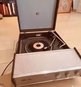 HMV Φορητό Γραμμόφωνο του 1960
